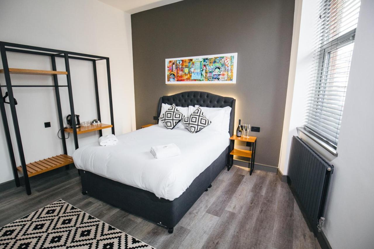 Black Lion Hotel Manchester Селфорд Екстер'єр фото