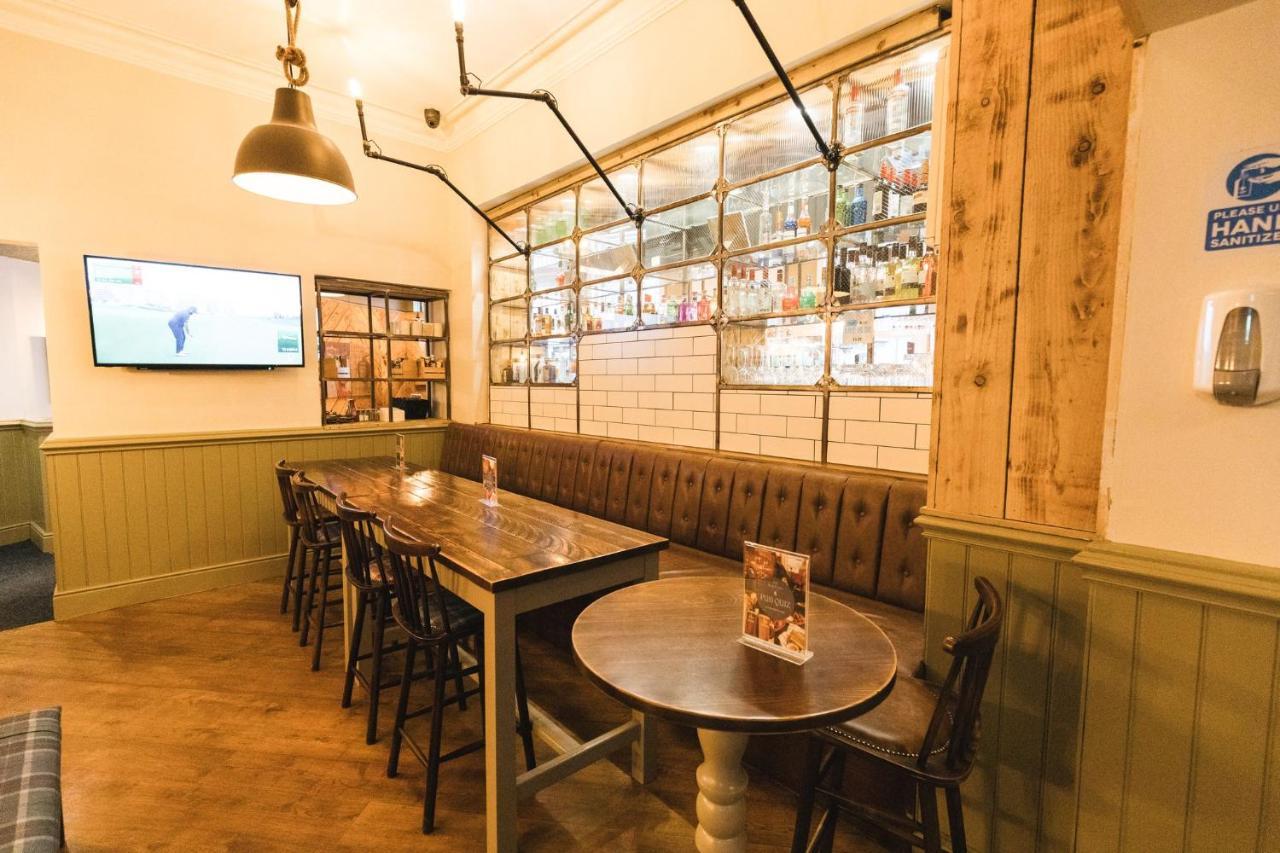 Black Lion Hotel Manchester Селфорд Екстер'єр фото