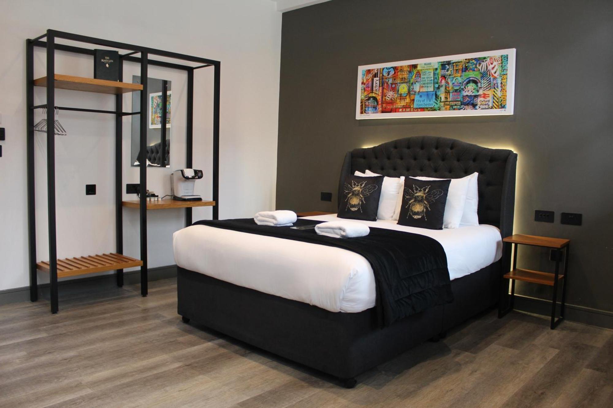 Black Lion Hotel Manchester Селфорд Екстер'єр фото