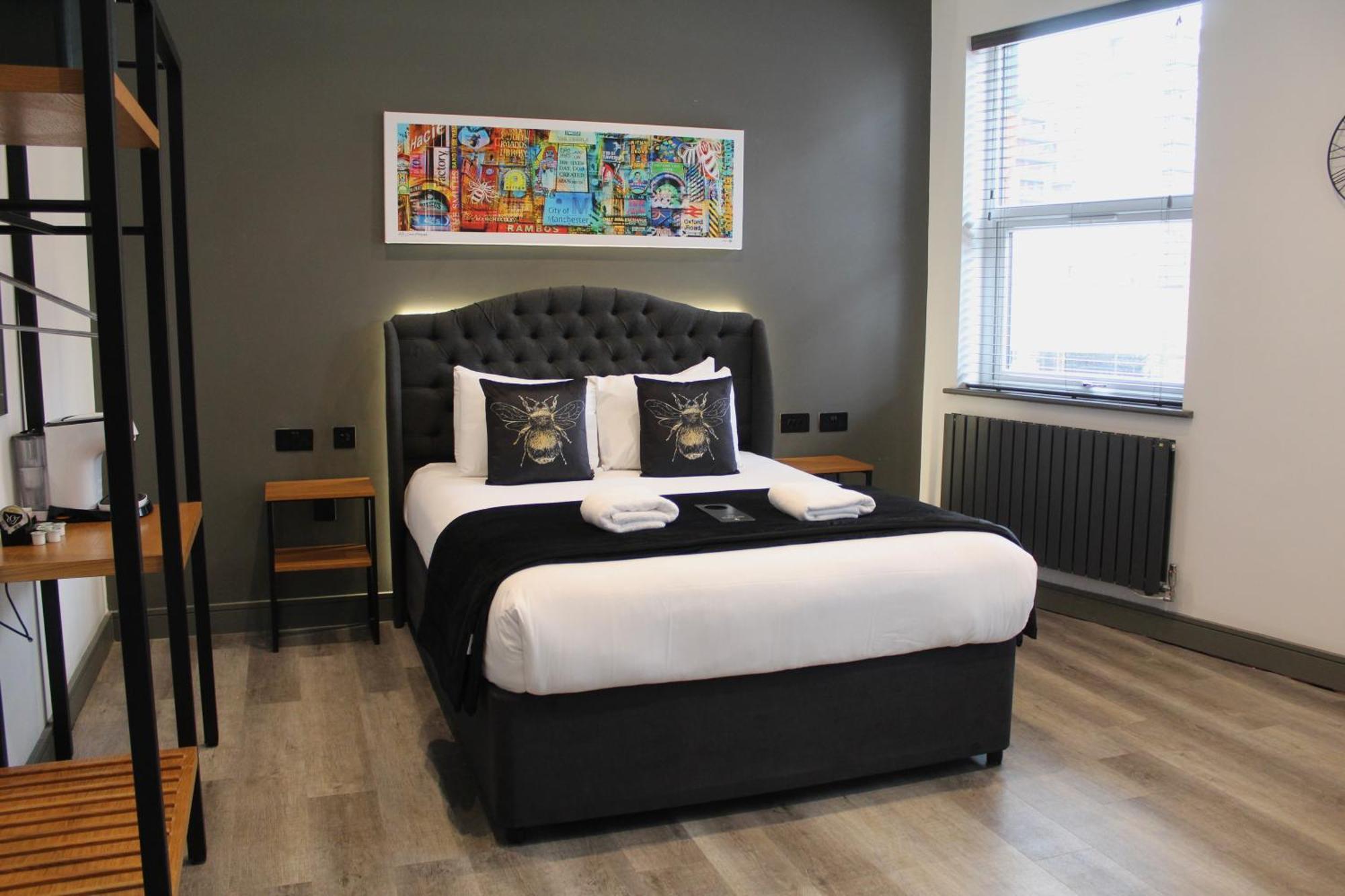Black Lion Hotel Manchester Селфорд Екстер'єр фото